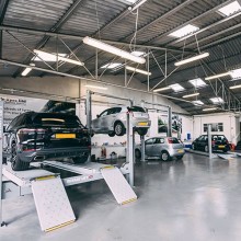 Светильники для автосервиса